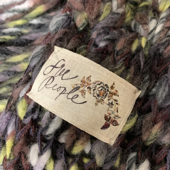 Free People - Picture 5 of 5